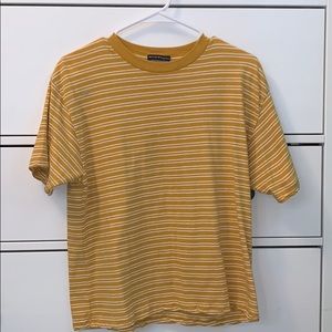 white and yellow one size fits all t shirt